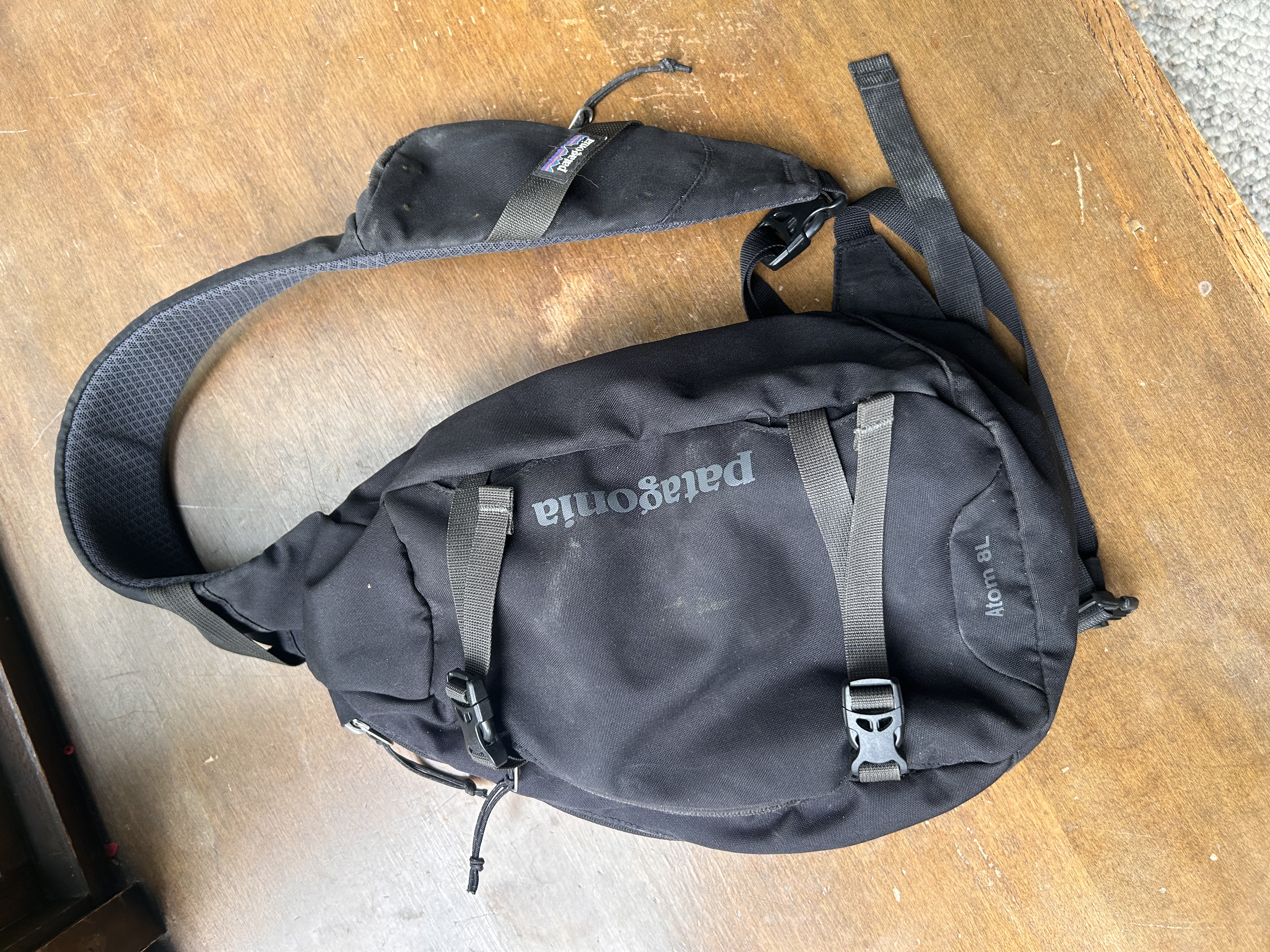 specialized bicycle electric Turbo Levo 4 Comp Gloss Orange Tint Over Silver Dust / Dark Navy / S6 Works Turbo Levo 4 smarttag_active COLOR:COSMIC RED Laptop Bag Nike School